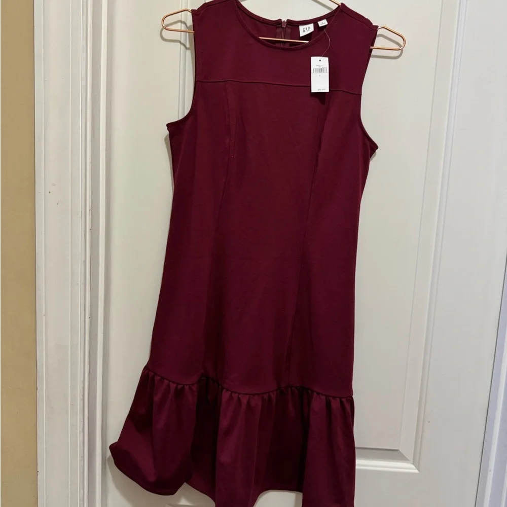 GAP Burgundy Sleeveless Dress - Picture 4 of 4